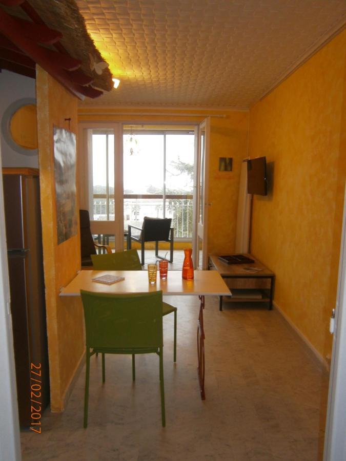 Agreable Studio Avec Cave Et Parking Privatif La Ciotat Bagian luar foto